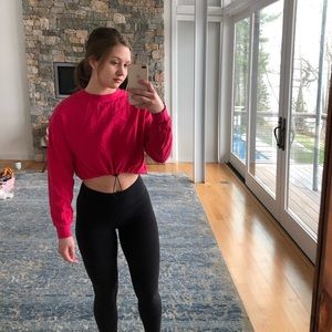 Pink Cropped sweatshirt.